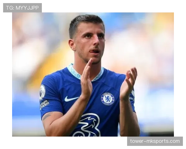 诺伊尔后场精准调度助球队掌控节奏,稳健表现引关注 诺伊尔后场精准调度助球队掌控节奏,稳健表现引关注