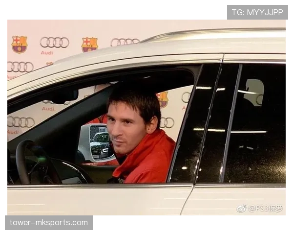 看见梅西开着豪车去菜市场，那几位阿姨的表情像碰到偶像电视剧里演的