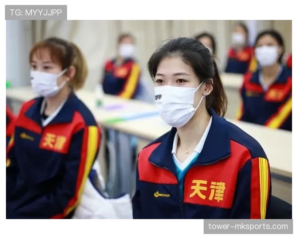 李盈莹家的冰箱里居然塞满了蛋白粉，连饮料都喝无糖的